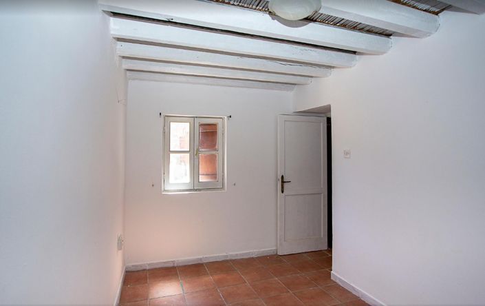Image No.7-2 Bed Villa for sale