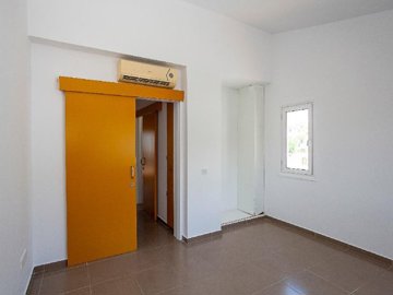 Townhouse For Sale  in  Chlorakas