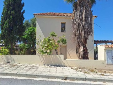 Detached Villa For Sale  in  Peyia
