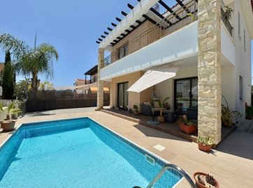 Detached Villa For Sale  in  Acheleia