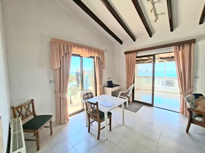 Image No.2-3 Bed Villa for sale