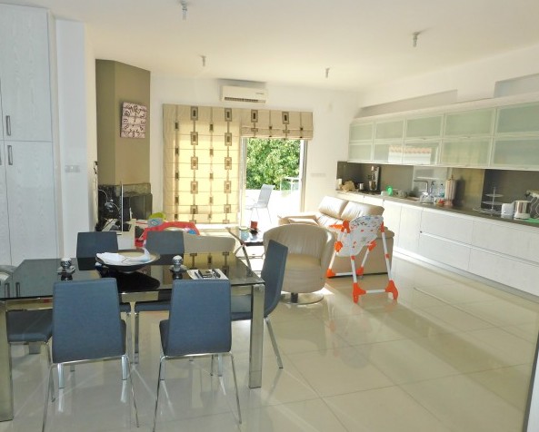 Image No.5-3 Bed Villa for sale