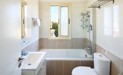 Apartment For Sale  in  Kato Paphos - Universal