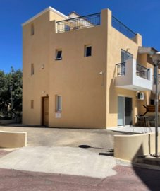 Townhouse For Sale  in  Anarita