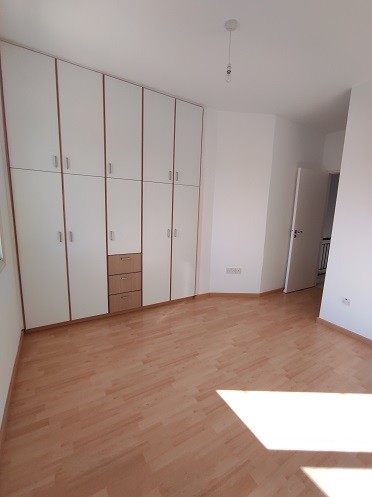 Image No.5-2 Bed Townhouse for sale