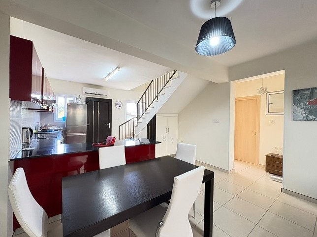 Image No.6-3 Bed Townhouse for sale