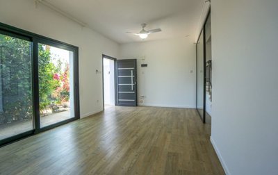Detached Villa For Sale  in  Acheleia