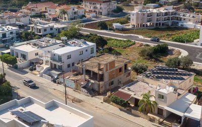 Building For Sale  in  Empa