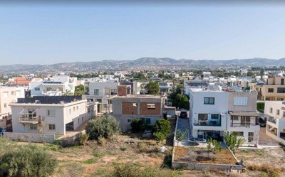 Building For Sale  in  Empa