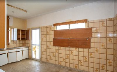 Detached Villa For Sale  in  Peyia