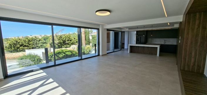 Image No.2-5 Bed Villa for sale