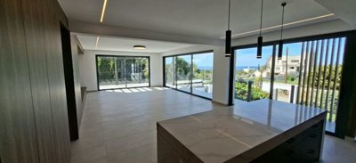 Detached Villa For Sale  in  Peyia - Sea Caves