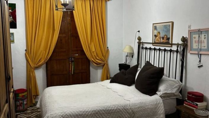 Image No.7-4 Bed Townhouse for sale