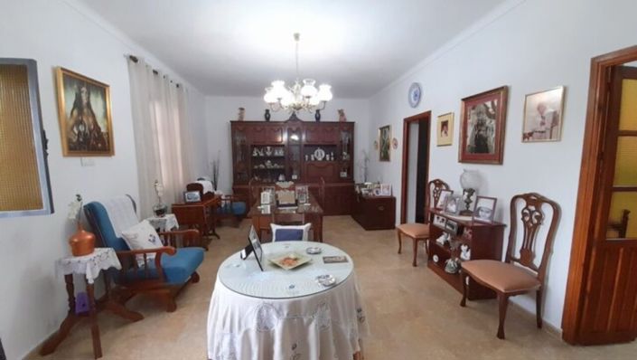 Image No.6-3 Bed Country Property for sale