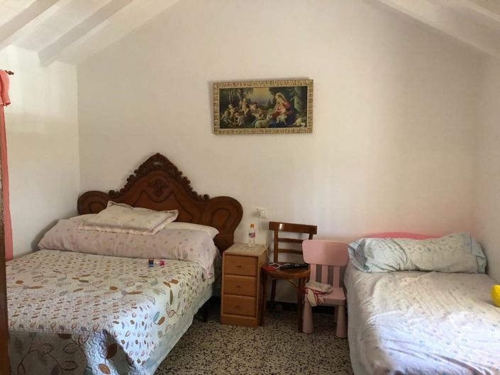 Image No.7-2 Bed Country Property for sale