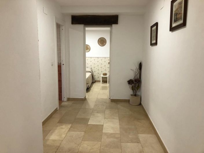 Image No.8-5 Bed Villa for sale