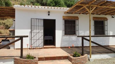 107385-country-house-for-sale-in-el-chorro-54