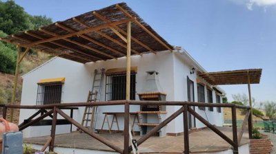 107385-country-house-for-sale-in-el-chorro-54
