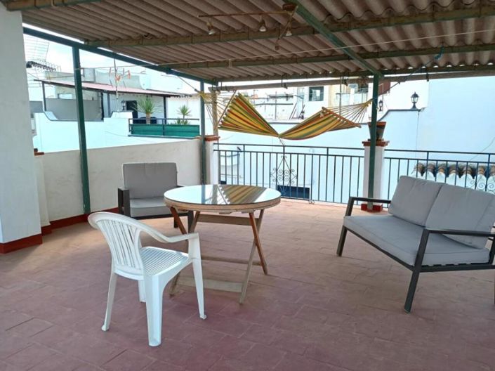 Image No.19-2 Bed Property for sale