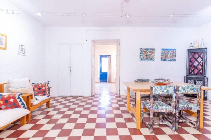 Image No.2-2 Bed Property for sale