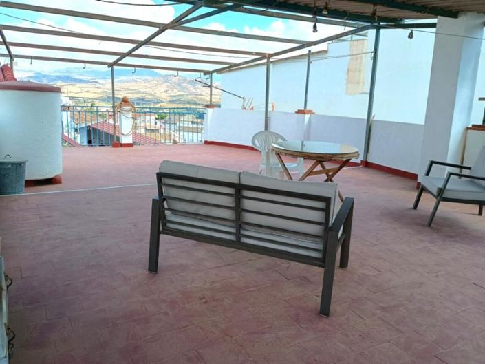 Image No.20-2 Bed Property for sale