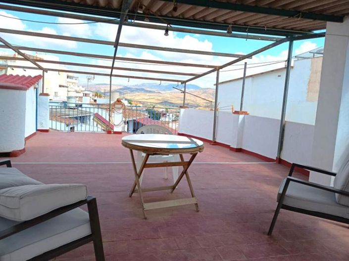 Image No.21-2 Bed Property for sale