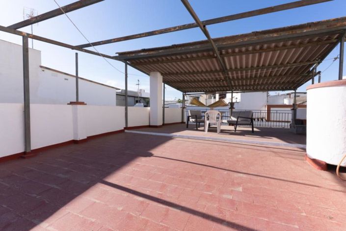 Image No.22-2 Bed Property for sale