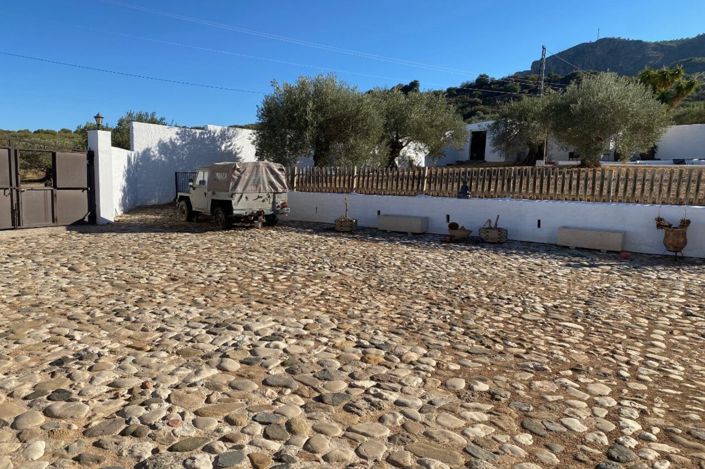 Image No.18-4 Bed Cortijo for sale