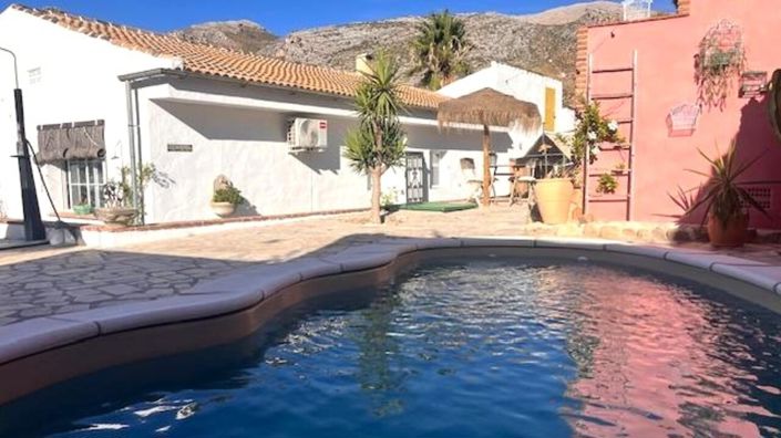 Image No.3-4 Bed Country Property for sale
