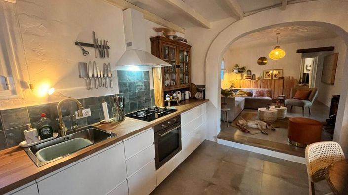 Image No.8-4 Bed Country Property for sale