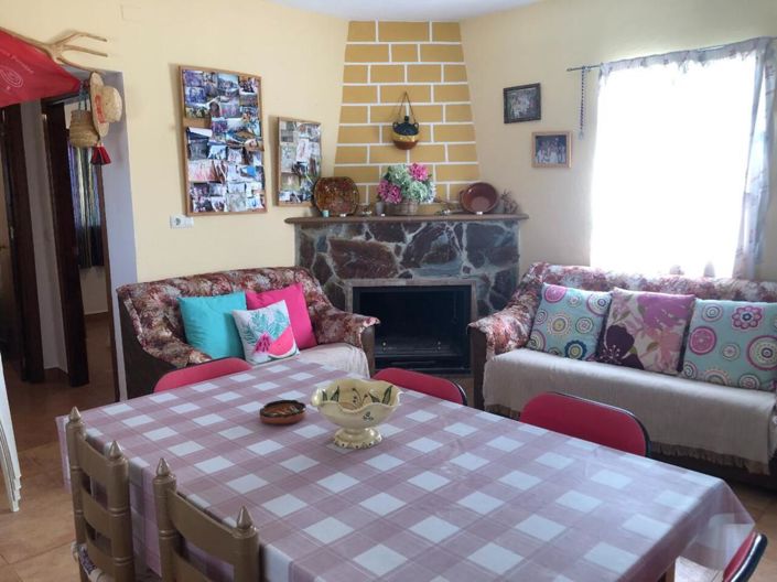 Image No.5-2 Bed Country House for sale