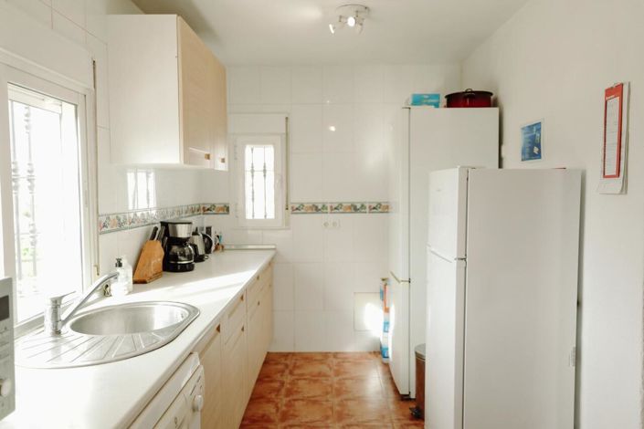 Image No.2-3 Bed Villa for sale