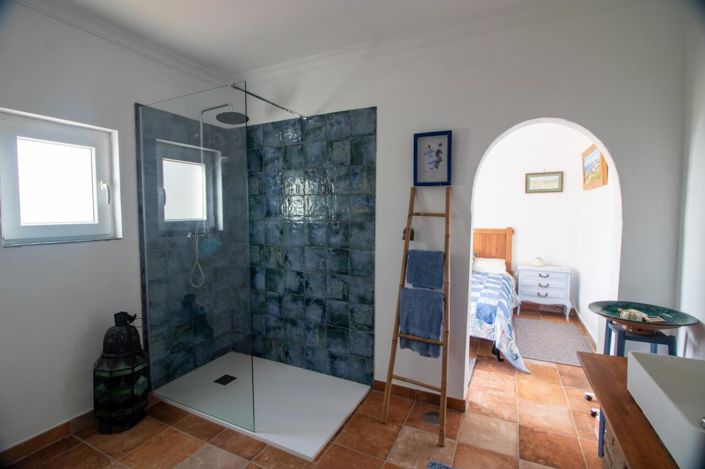 Image No.13-2 Bed Country Property for sale