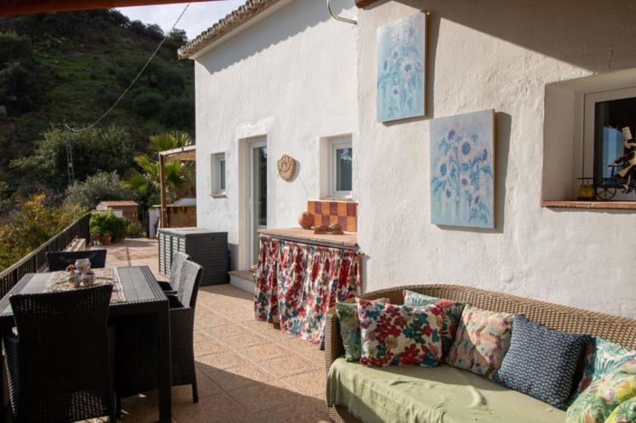 Image No.16-2 Bed Country Property for sale