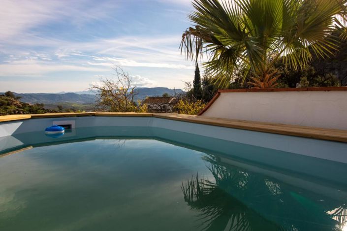 Image No.3-2 Bed Country Property for sale