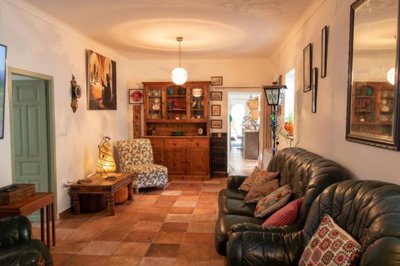 112042-property-for-sale-in-el-chorro-8395482