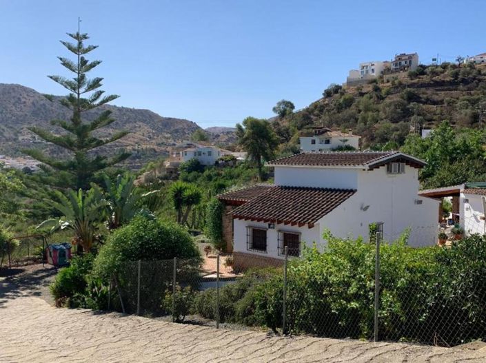 Image No.4-3 Bed Villa for sale
