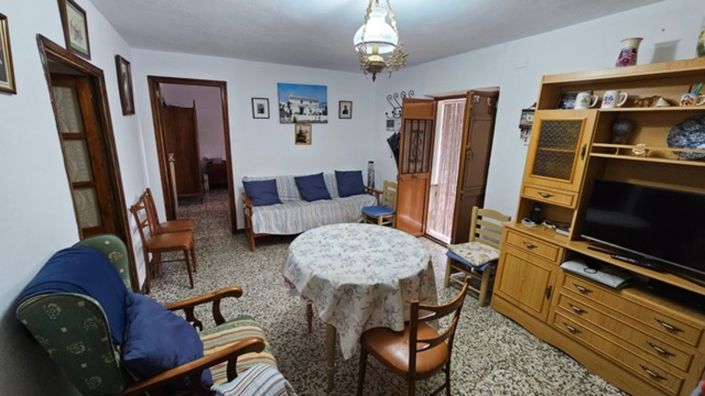 Image No.4-3 Bed Country Property for sale