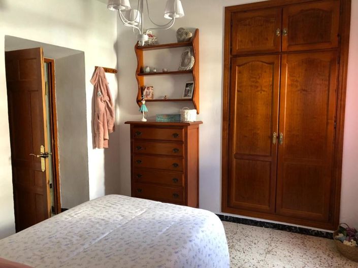 Image No.11-4 Bed Village House for sale