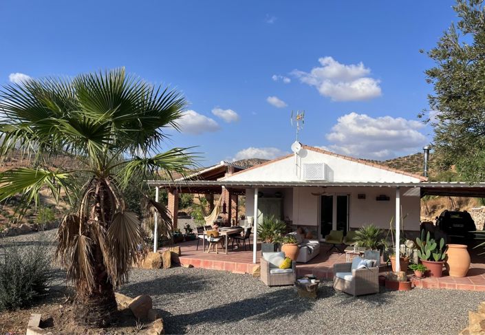 Image No.1-3 Bed Villa for sale