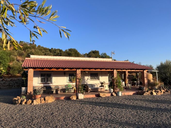 Image No.3-3 Bed Villa for sale