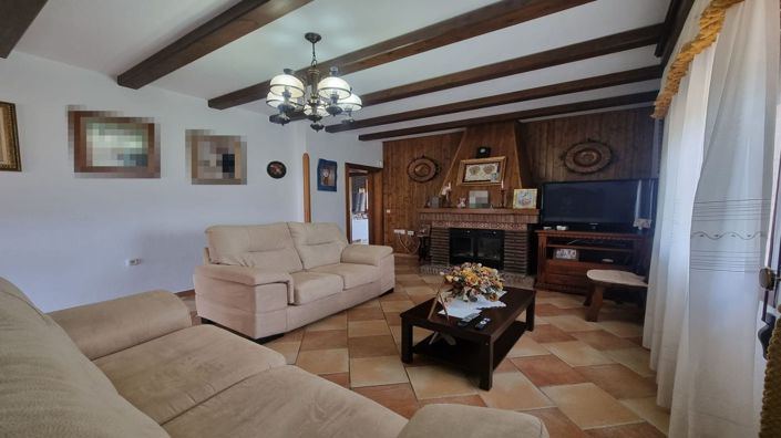 Image No.9-4 Bed Villa for sale