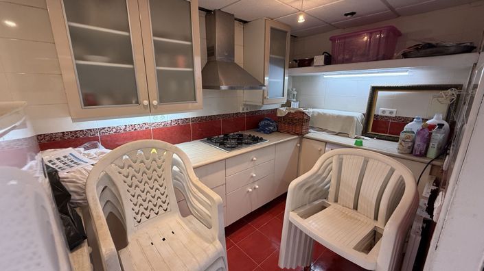 Image No.24-4 Bed Country House for sale