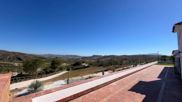 Image No.28-6 Bed Country House for sale