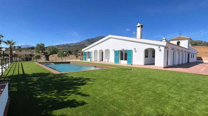 Image No.31-6 Bed Country House for sale