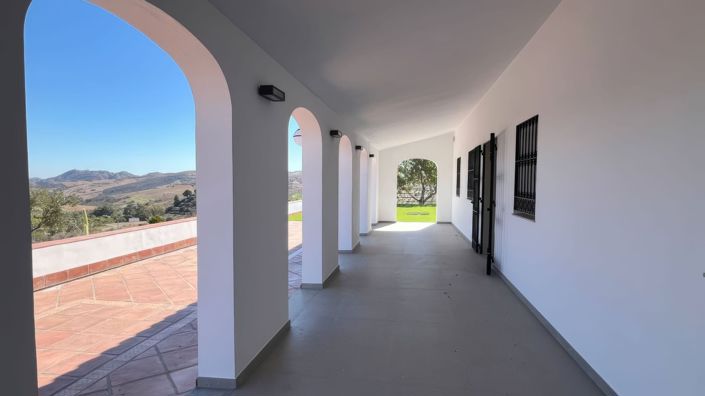 Image No.9-6 Bed Country House for sale