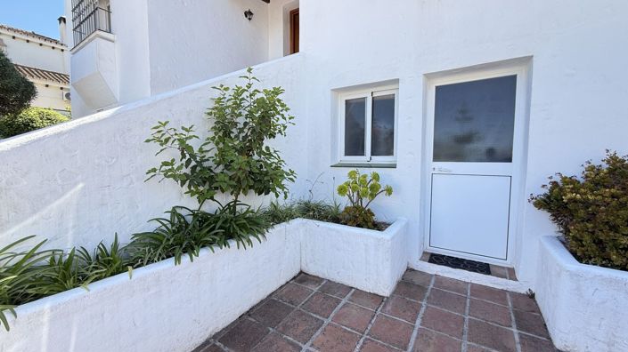 Image No.20-3 Bed Villa for sale