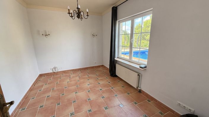 Image No.18-4 Bed Country House for sale