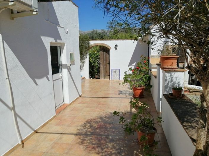 Image No.3-Villa de 3 chambres à vendre à Malaga