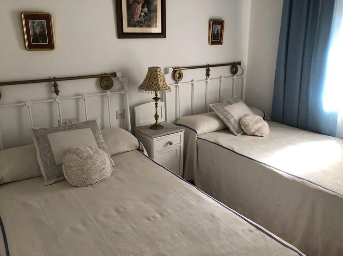 Image No.10-2 Bed Villa for sale